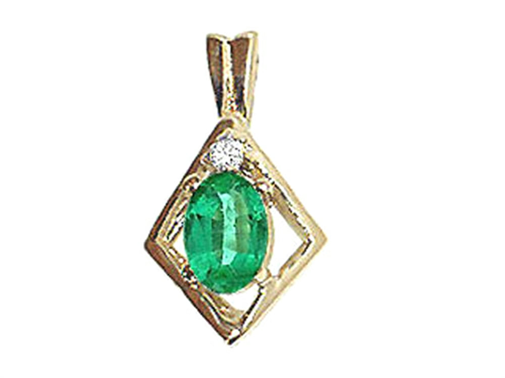 Tommaso Design™ Oval 6x4mm Genuine Emerald Pendant Necklace