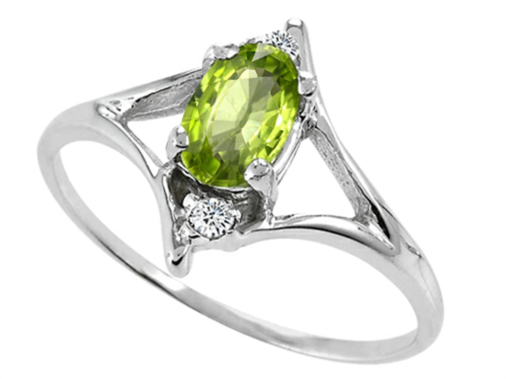 Tommaso Design™ Oval 6x4 mm Genuine Peridot Ring