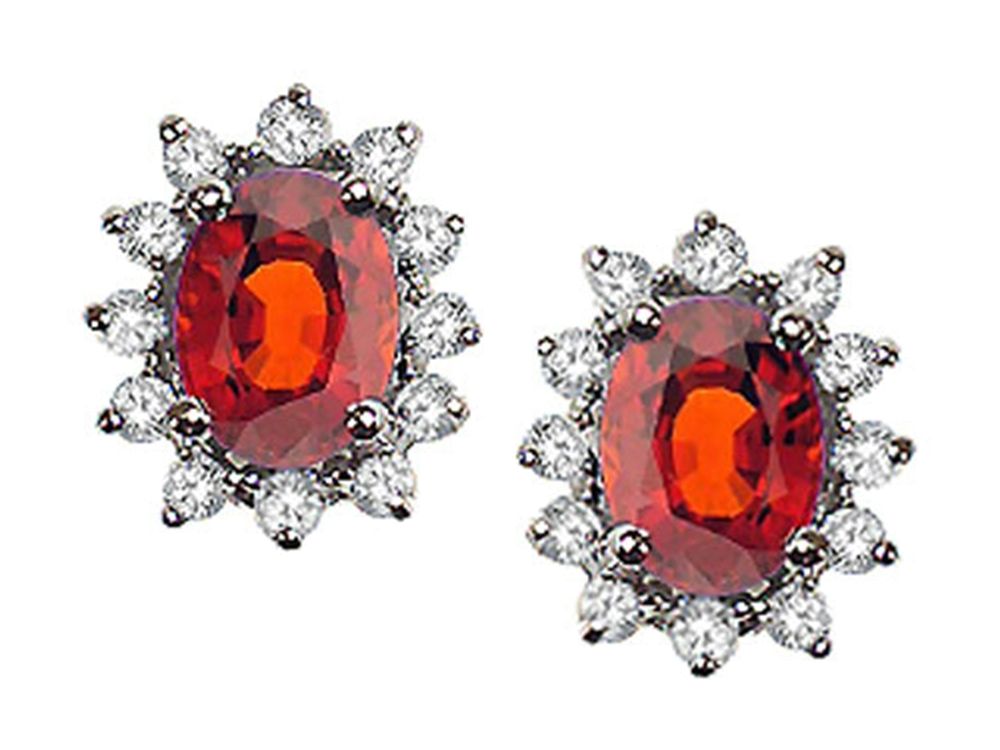 Tommaso Design™ Oval 8x6 mm Genuine Garnet Earrings