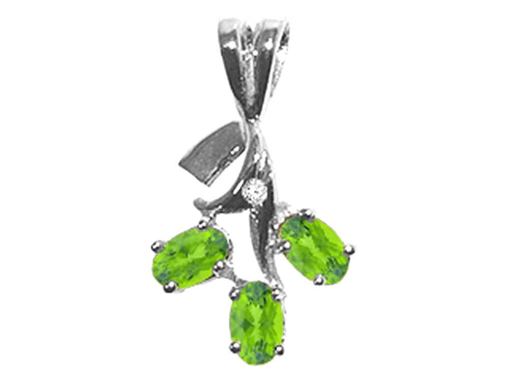Tommaso Design™ Oval 5x3mm Genuine Peridot Pendant Necklace