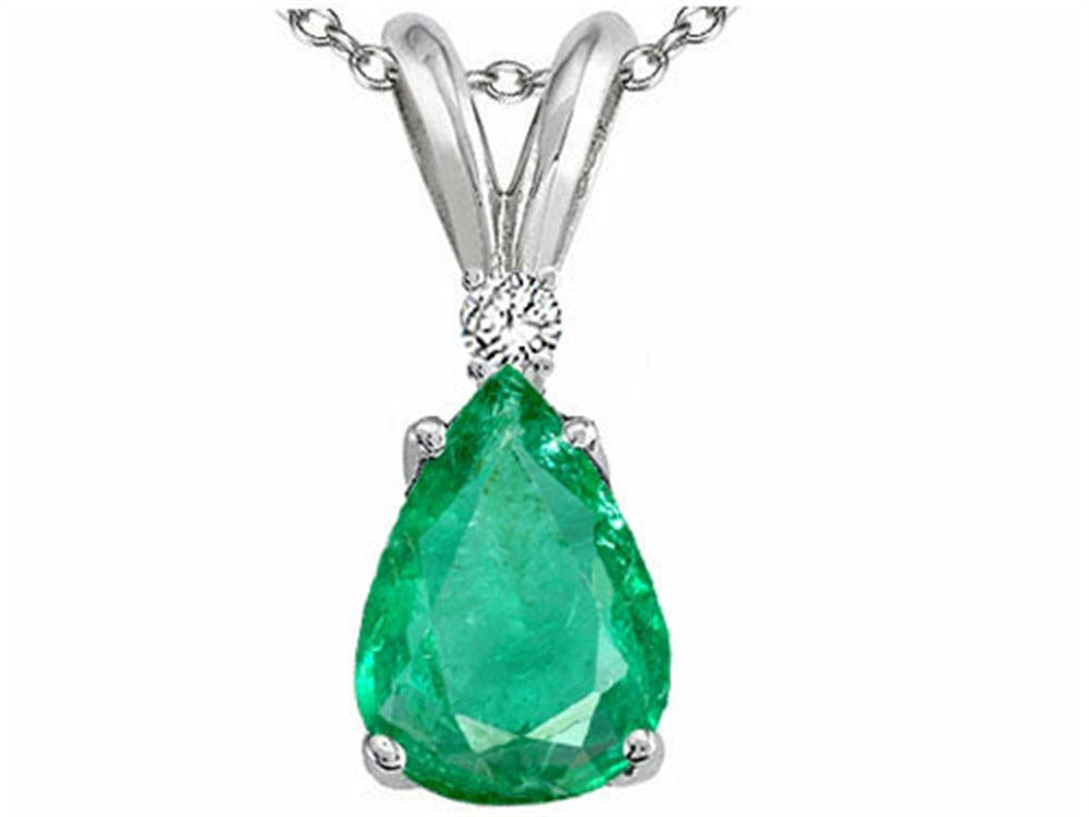 Tommaso Design™ Pear Shape 8x6mm Genuine Emerald Pendant Necklace