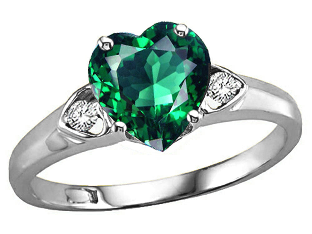 Tommaso Design Heart Shape 8mm Simulated Emerald Ring