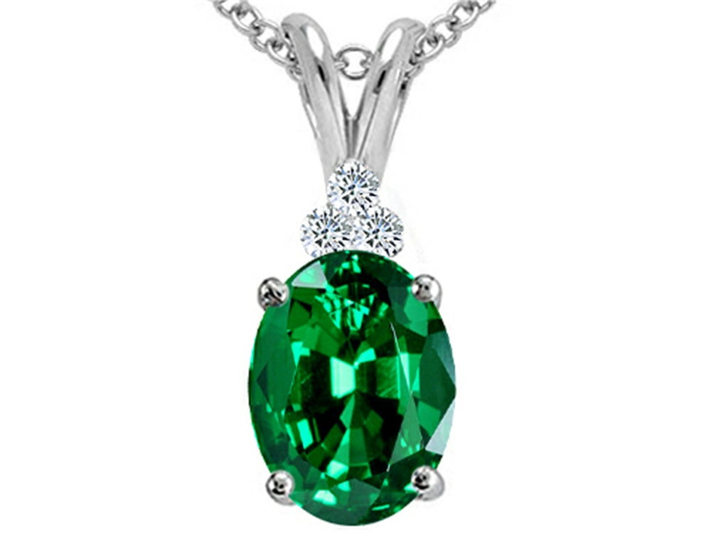 Tommaso Design™ Oval 10x8mm Simulated Emerald Pendant Necklace