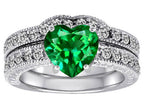 Star K™ 8mm Heart Shape Simulated Emerald Wedding Set