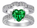 Star K™ 8mm Heart Shape Simulated Emerald Wedding Set
