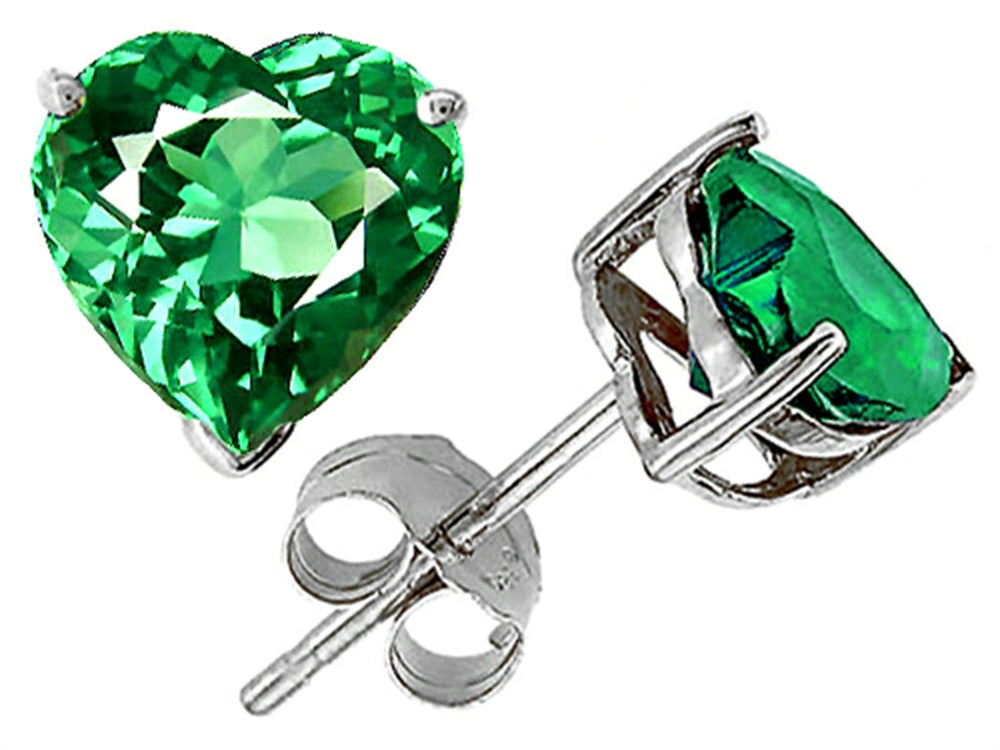 Star K™ 7mm Heart Simulated Emerald Earrings Studs