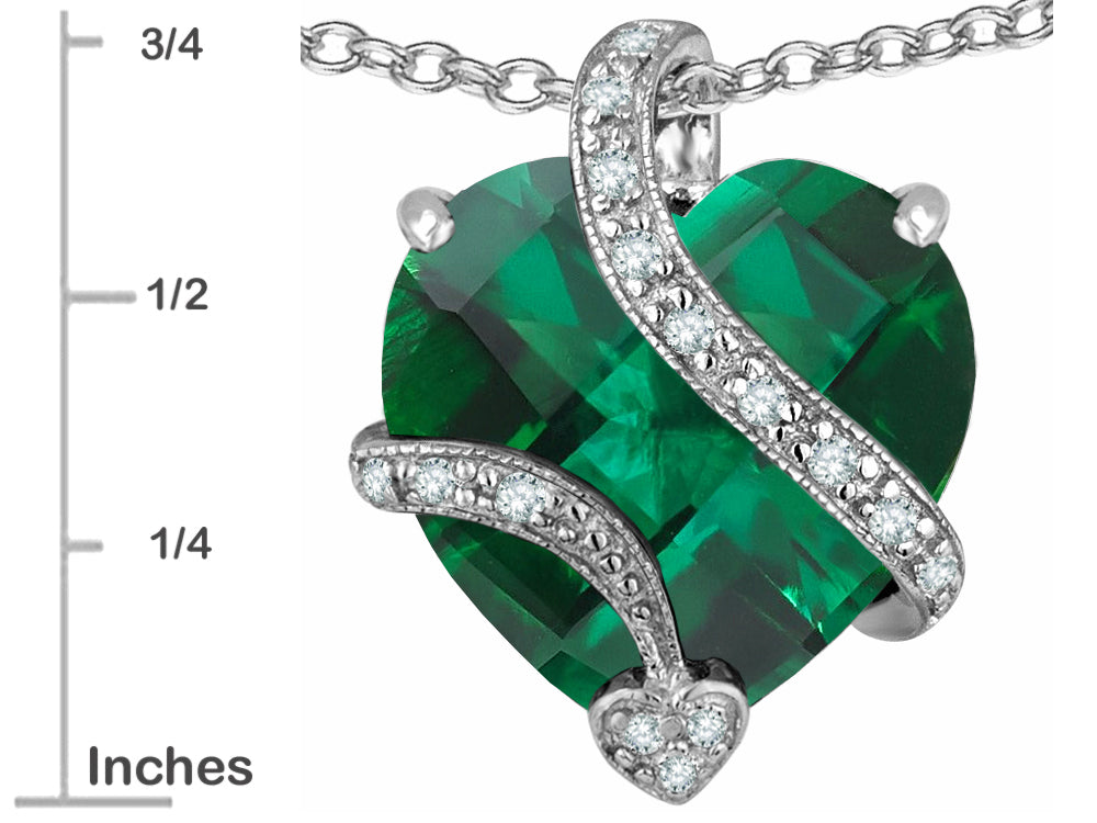 Star K™ Large 15mm Heart Shaped Simulated Emerald Pendant Necklace