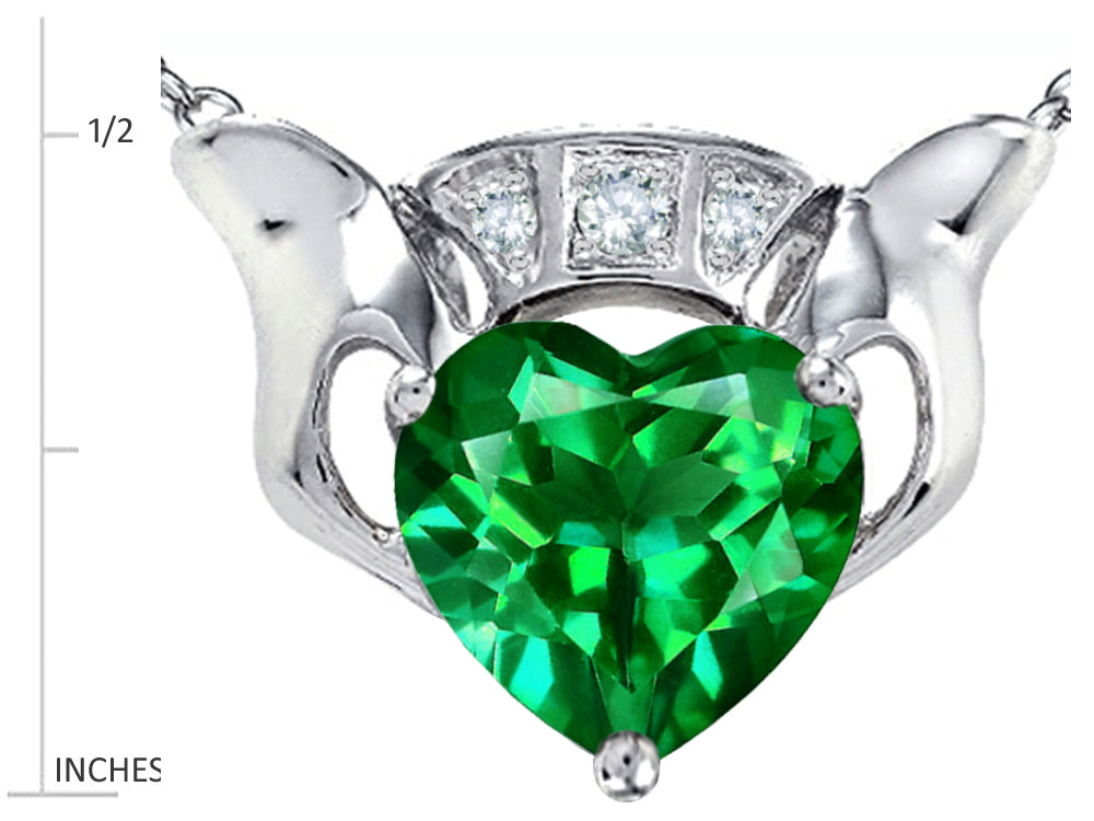 Star K™ 8mm Heart Claddagh Pendant Necklace With Simulated Emerald
