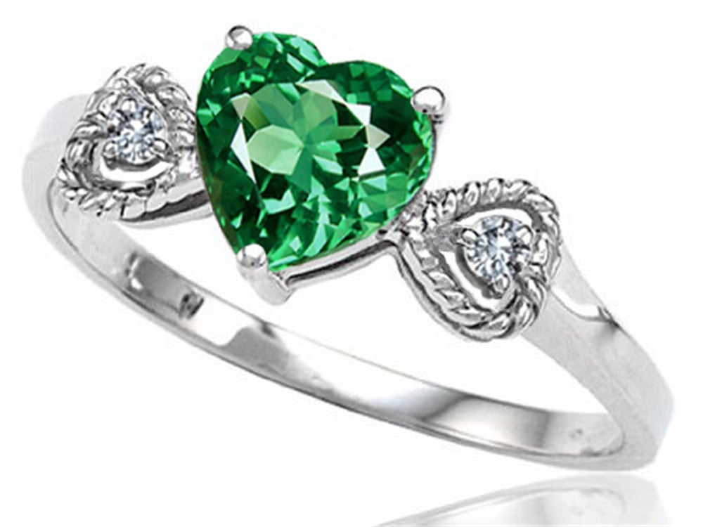 Tommaso Design Simulated Emerald Heart Shape Engagement Promise Ring