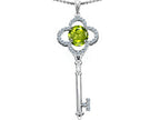 Star K™ Large Clover Shape Key To My Heart Pendant Necklace with Round 7mm Simulated Peridot and Cubic Zirconia