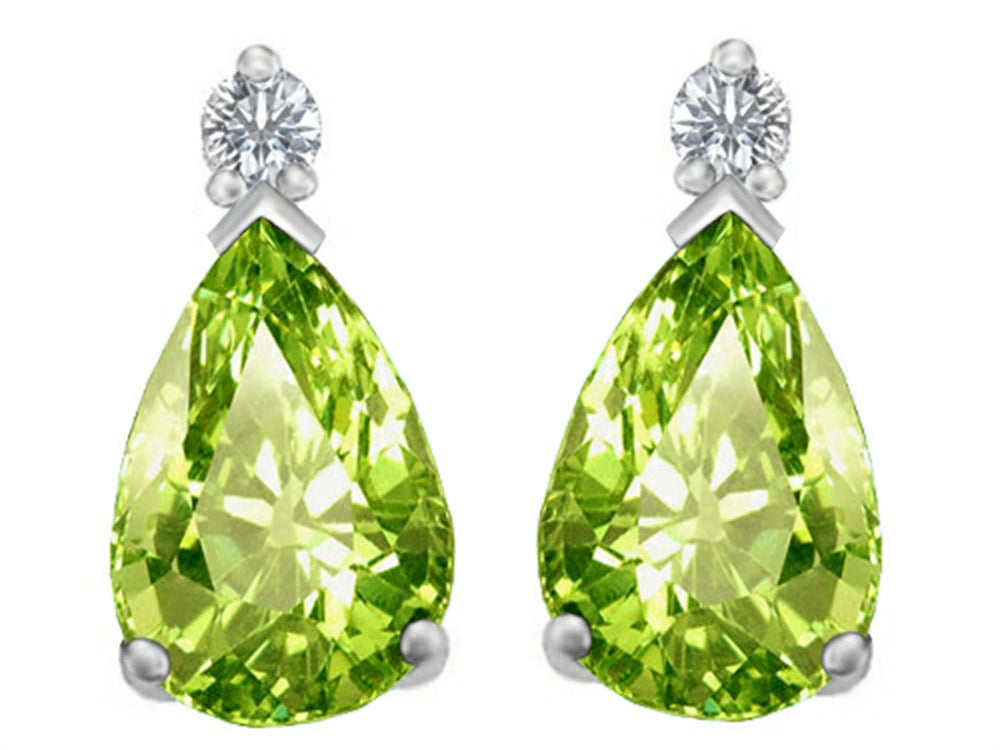 Star K™ 8x6mm Pear Shape Simulated Peridot and Cubic Zirconia Earrings Studs