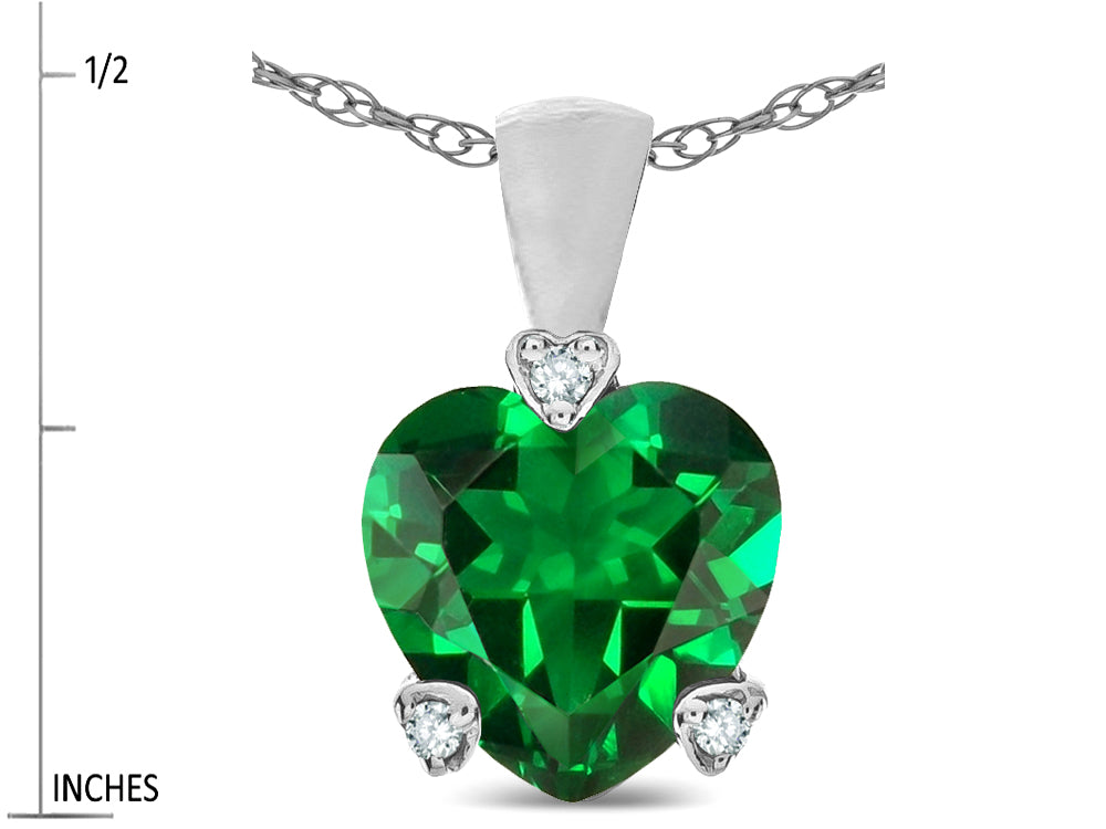 Tommaso Design™ Heart Shape 8mm Simulated Emerald Love Pendant Necklace