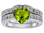 Star K™ 8mm Heart Shape Simulated Peridot and Cubic Zirconia Wedding Set