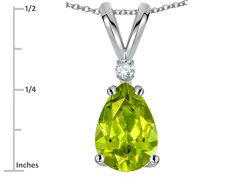 Star K™ Pear Shape 8x6 mm Genuine Peridot Rabbit Ear Pendant Necklace