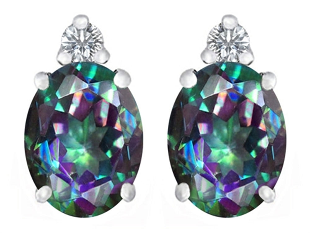 Star K™ 8x6mm Oval Rainbow Mystic Quartz Earrings Studs