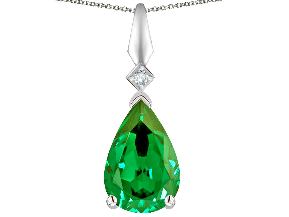 Star K Simulated Emerald Drop Pear Shaped Pendant Necklace