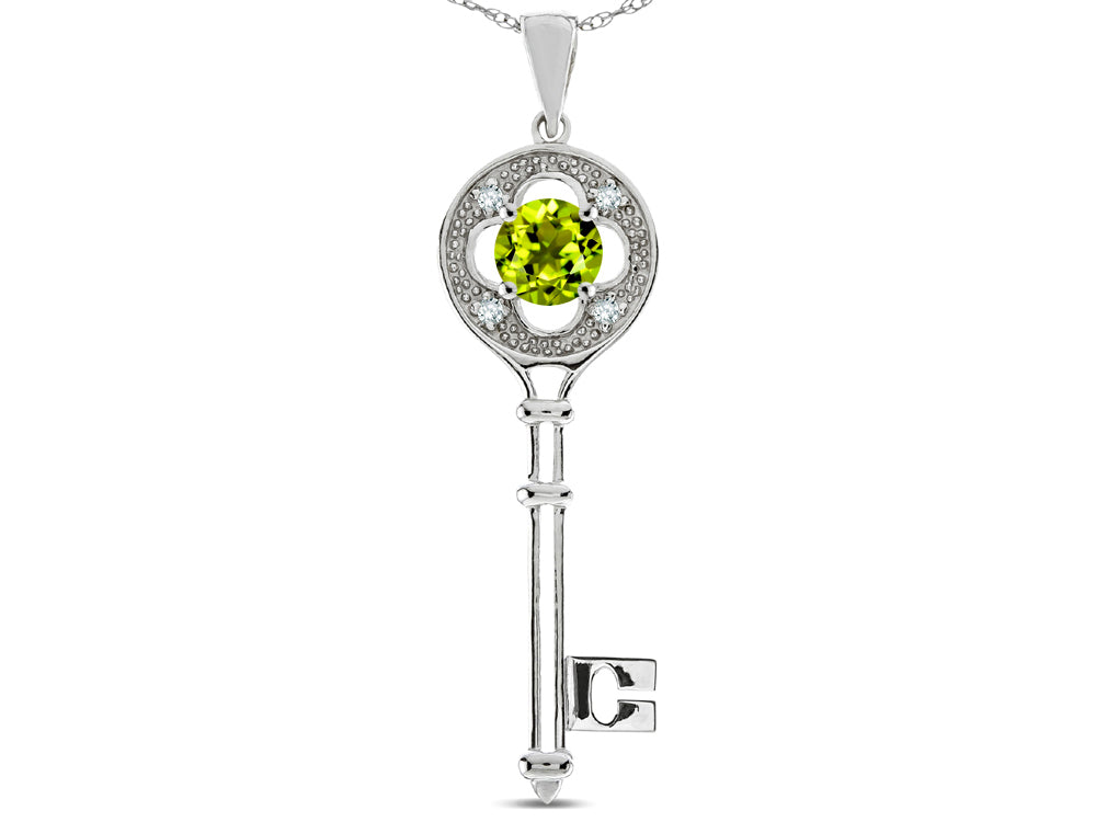 Star K  Key to my Heart Clover Key Pendant Necklace with Round Genuine Peridot