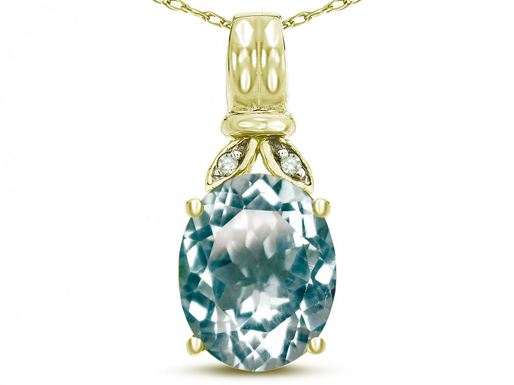 Star K  Oval 10x8 Genuine Sky Blue Topaz Fashion Pendant Necklace