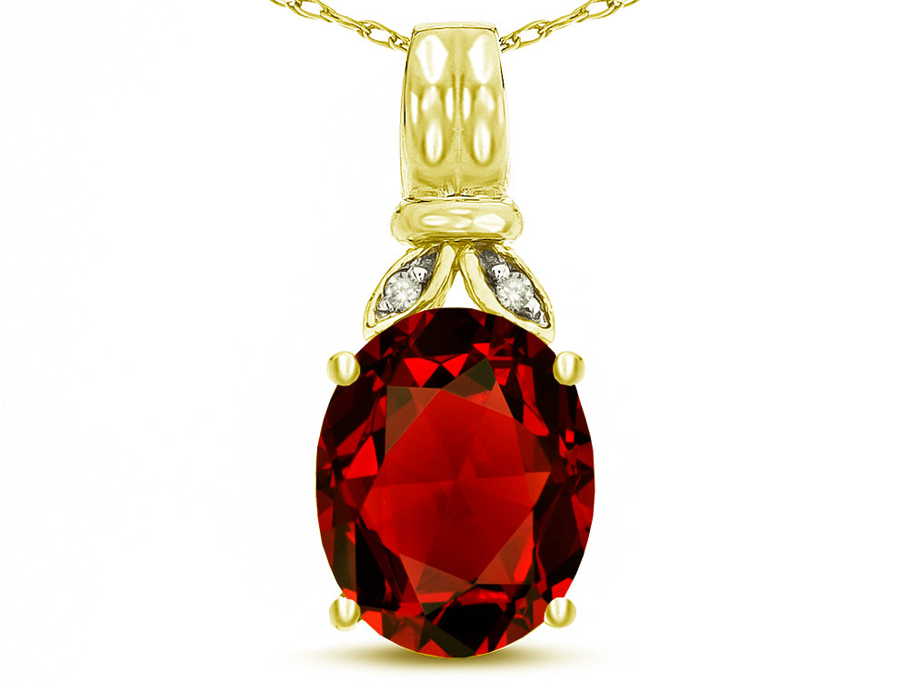 Star K  Oval 10x8 Genuine Garnet Fashion Pendant Necklace