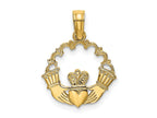 FJC Finejewelers 10 kt Yellow Gold Engraved Claddagh In Scallop Circle Charm 16 x 15 mm