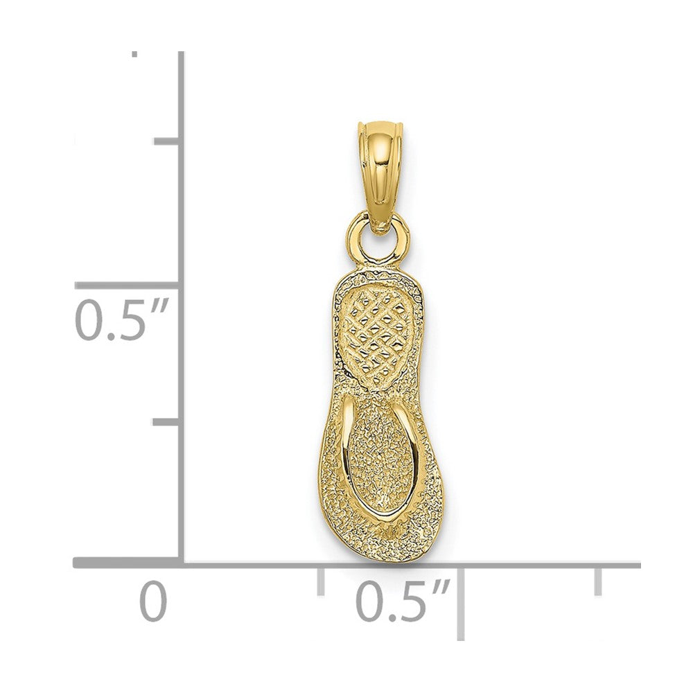 FJC Finejewelers 10 kt Yellow Gold Textured Straps Single Flip-Flop Charm 19 x 6 mm