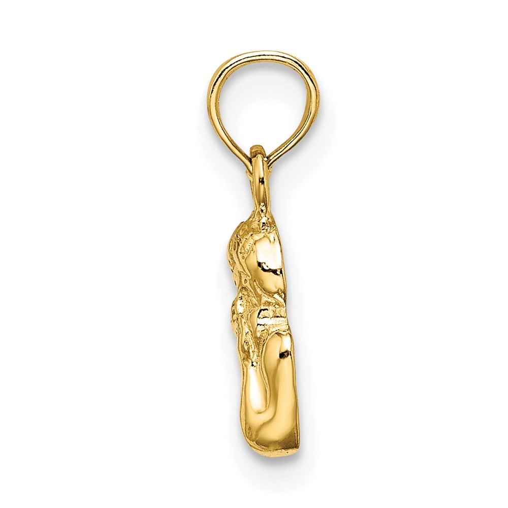 FJC Finejewelers 10 kt Yellow Gold Angel Resting On Elbow with Rhodium Wing Charm 14 x 9 mm