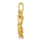 FJC Finejewelers 14 kt Yellow Gold and Textured Overlap Bamboo 14mm Prong Coin Bezel Pendant
