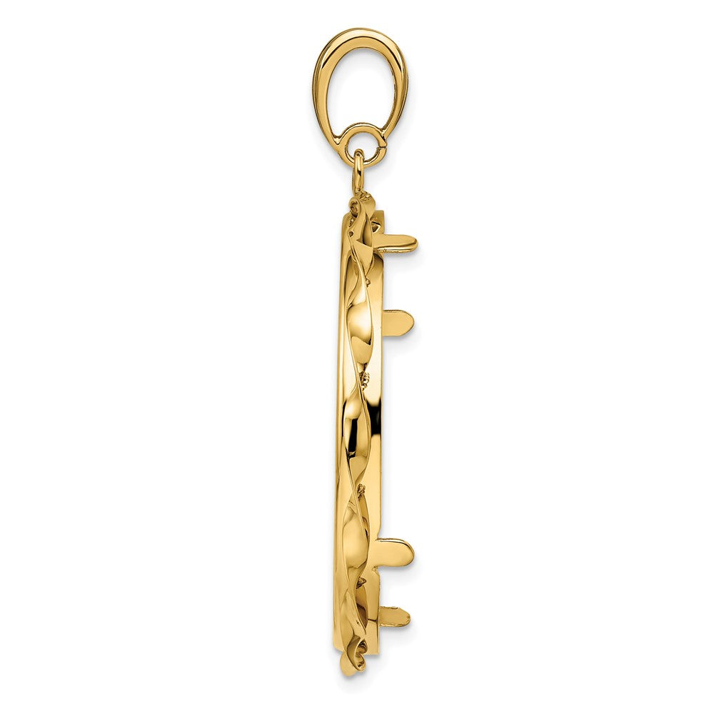FJC Finejewelers 14 kt Yellow Gold Hand Twisted Ribbon 32.7mm Prong Coin Bezel Pendant