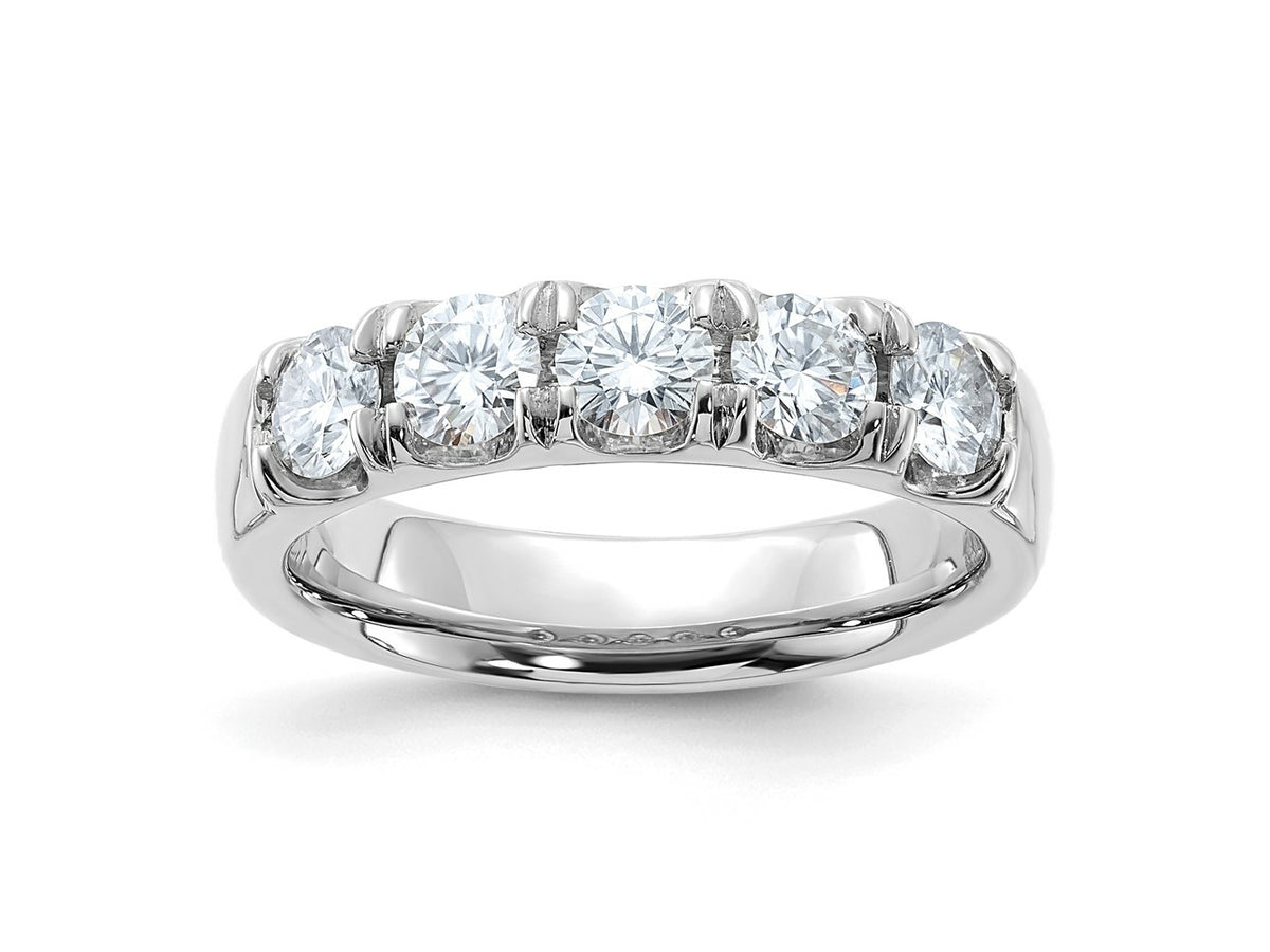 FJC Finejewelers 14 kt White Gold 1ct. 5 Stone D E F Pure Light Moissanite Band 4 mm