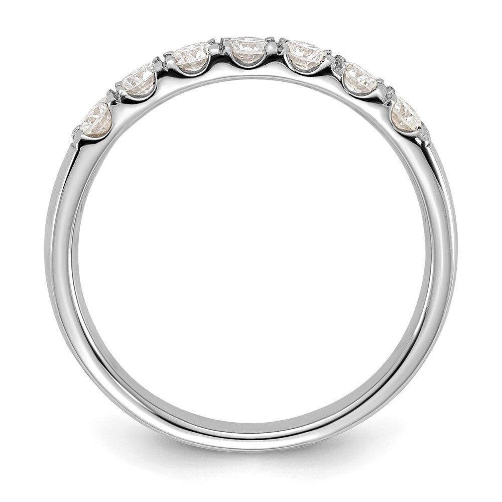 FJC Finejewelers 14 kt White Gold  7 Stone G H I True Light Moissanite Band 2 mm