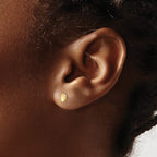 FJC Finejewelers 14 kt Yellow Gold Button Madi K Shell Post Earrings 5 mm x 5 mm