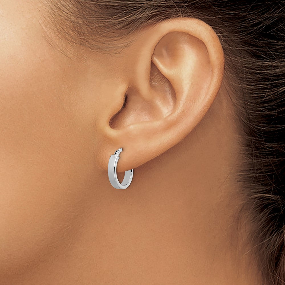 FJC Finejewelers 14 kt White Gold Hoops Polished Hoop Earrings 15 mm x 13 mm