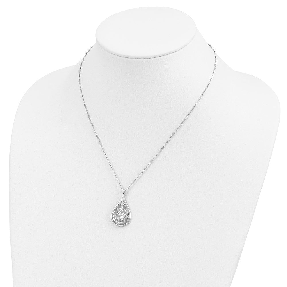 Sentimental Expressions 925 Sterling Silver Fancy  CZ In Loving Memory Necklace 18 Inches x 19 mm