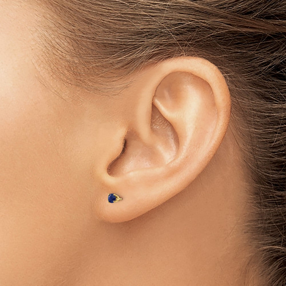 FJC Finejewelers 14 kt Yellow Gold Stud September/Sapphire Post Earrings 3 x 3 mm