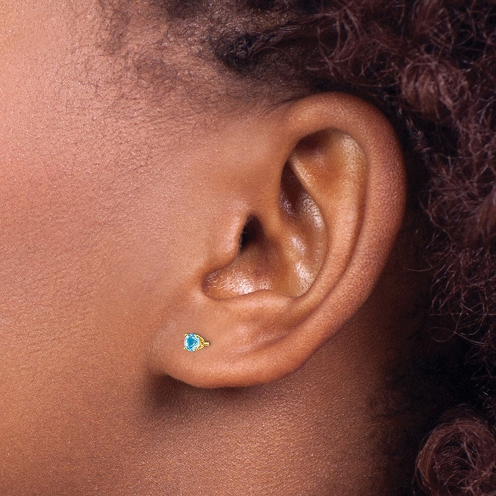 FJC Finejewelers 14 kt Yellow Gold Stud December/Blue Topaz Post Earrings 3 x 3 mm