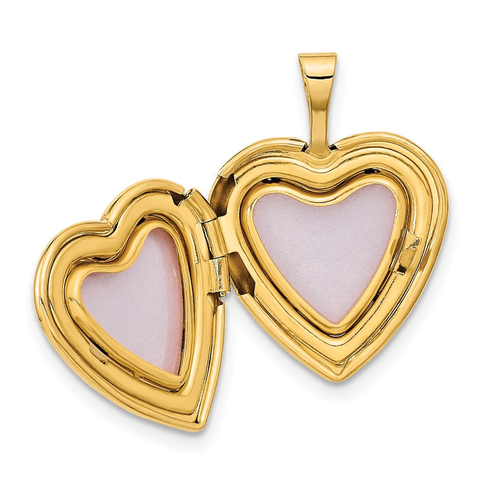 FJC Finejewelers 14 kt Yellow Gold Leaf and Scroll Heart Charm Locket 21 x 16 mm