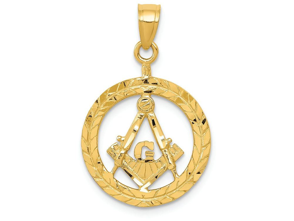 FJC Finejewelers 14k Yellow Gold Masonic Symbol In Wreath Charm