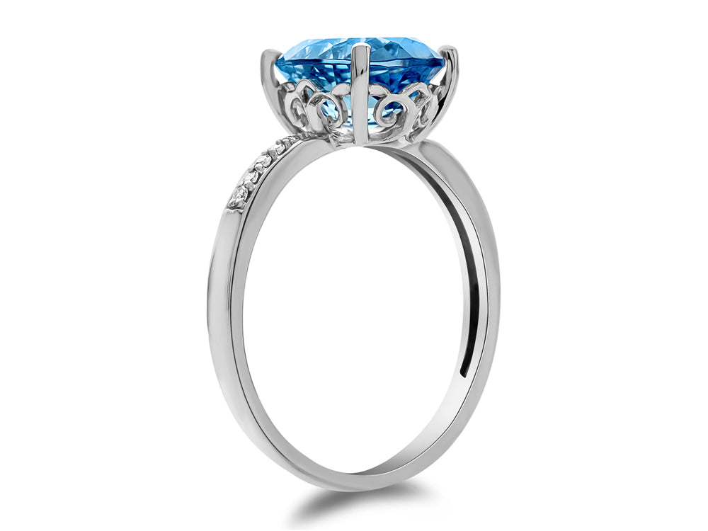 LALI Classics 14k White Gold Swiss Blue Topaz Oval Ring