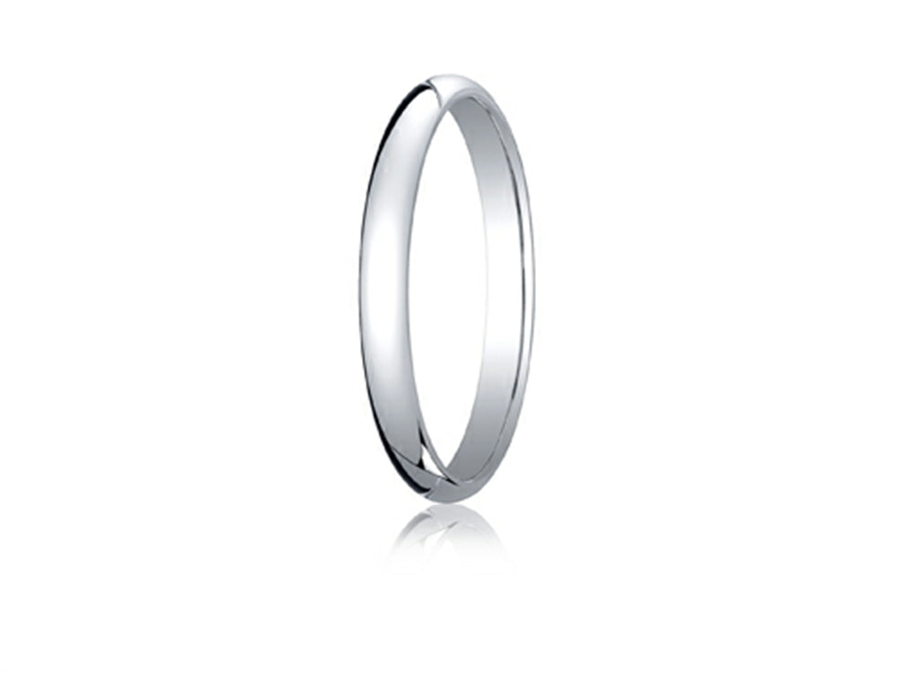 Benchmark® Platinum 2.5mm Traditional Dome Oval Ring